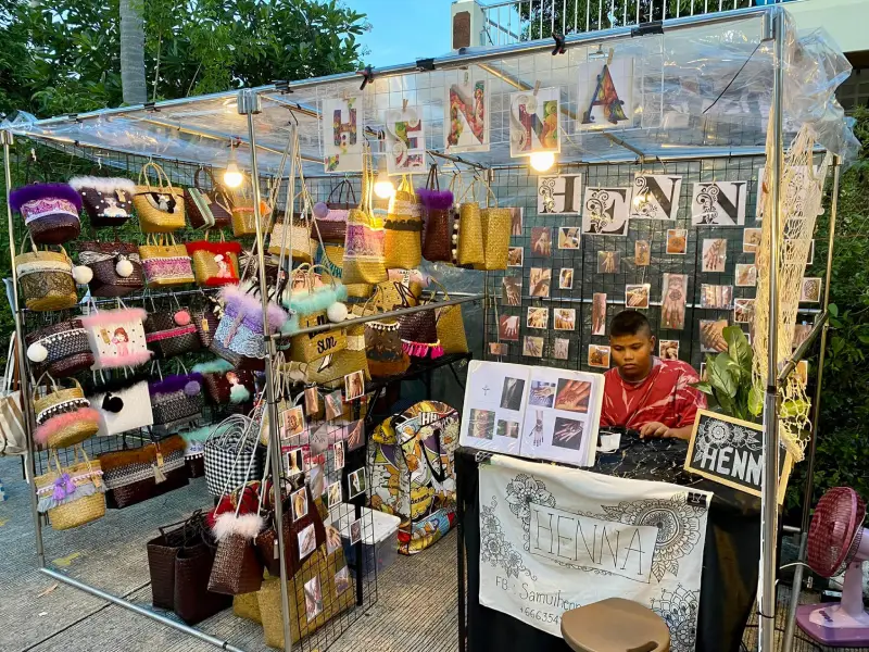 Fisherman's Village Night Market Shopping Experiences