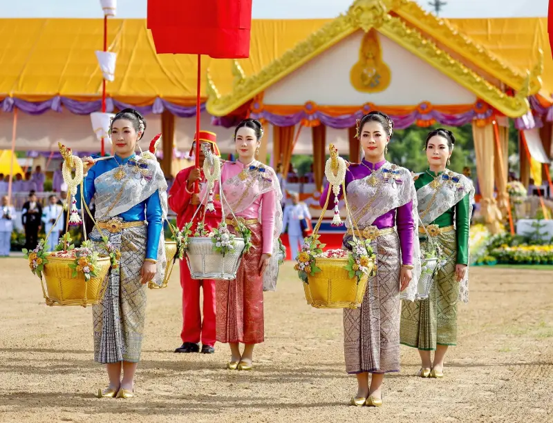Thai Women Economic Contribution